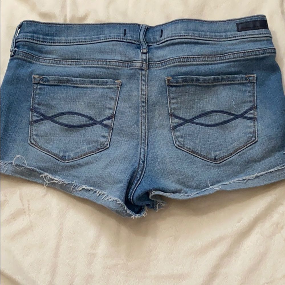 Abercrombie & Fitch denim shorts - Picture 2 of 2